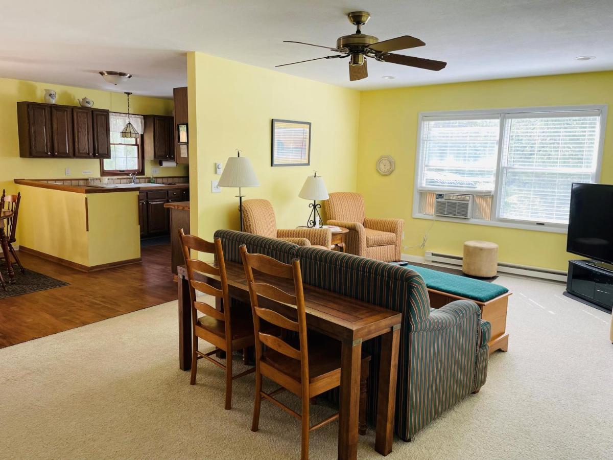 Parkside Inn Ellison Bay Экстерьер фото