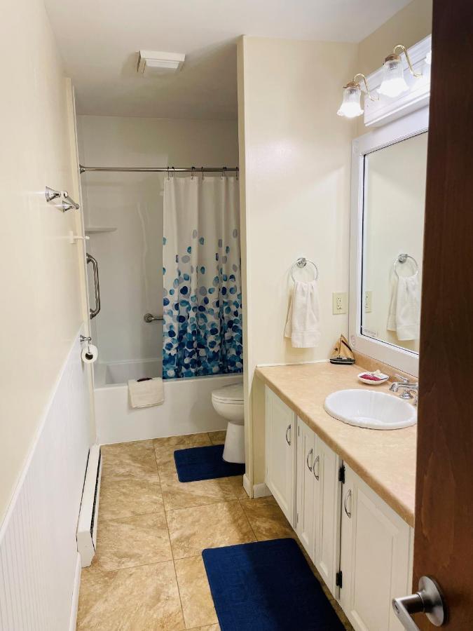 Parkside Inn Ellison Bay Экстерьер фото